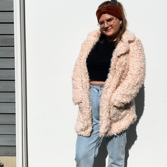 🌸LAST-MEDIUM🌸Blush Shaggy Faux Shearling Coat - Picture 2 of 9
